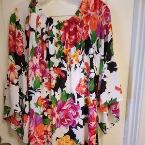Cheerful blouse/minidress with bell sleeves